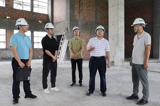 林家富到项目现场检查（修图版）.jpg